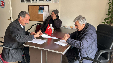 Karadeniz'den deprem bölgesine yardım seferberliği dokuzuncu günde de sürüyor